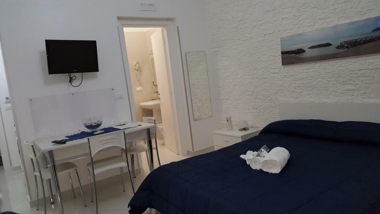 살레르노 Al Porticciolo B&B 외부 사진