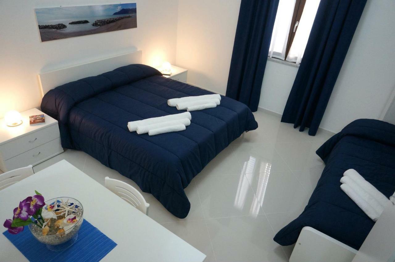 살레르노 Al Porticciolo B&B 외부 사진