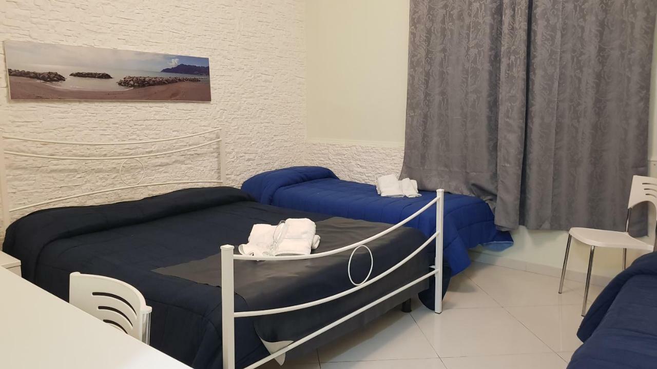 살레르노 Al Porticciolo B&B 외부 사진