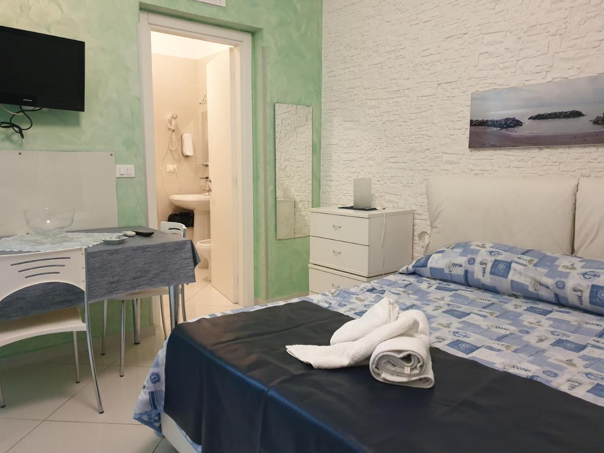 살레르노 Al Porticciolo B&B 외부 사진