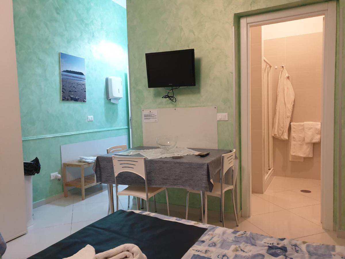 살레르노 Al Porticciolo B&B 외부 사진